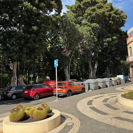 The Place Tenerife サンタクルスデテネリフェ